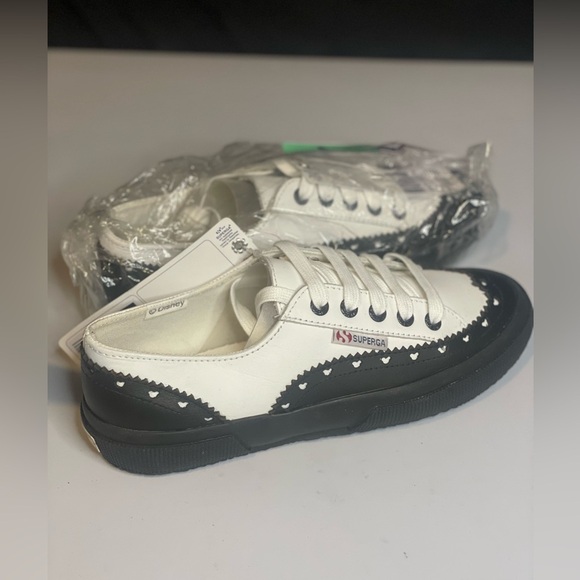 Superga Disney Mickey Mouse White and Black Sneakers Women’s 6.5 Mens 5 kids 4.5 - Picture 3 of 6